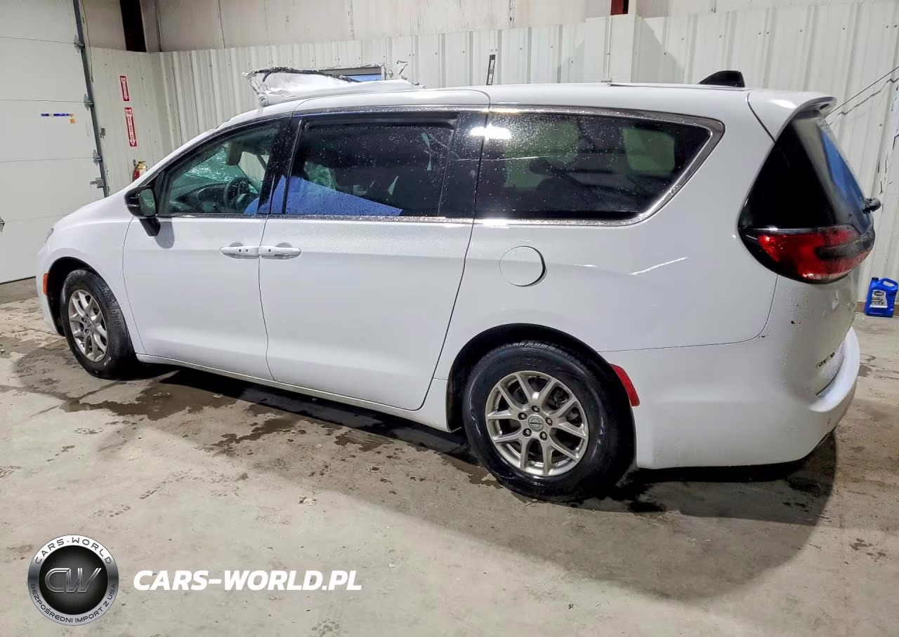 2024 Chrysler Pacifica Touring L VIN:2C4RC1BG2RR146479 - 2