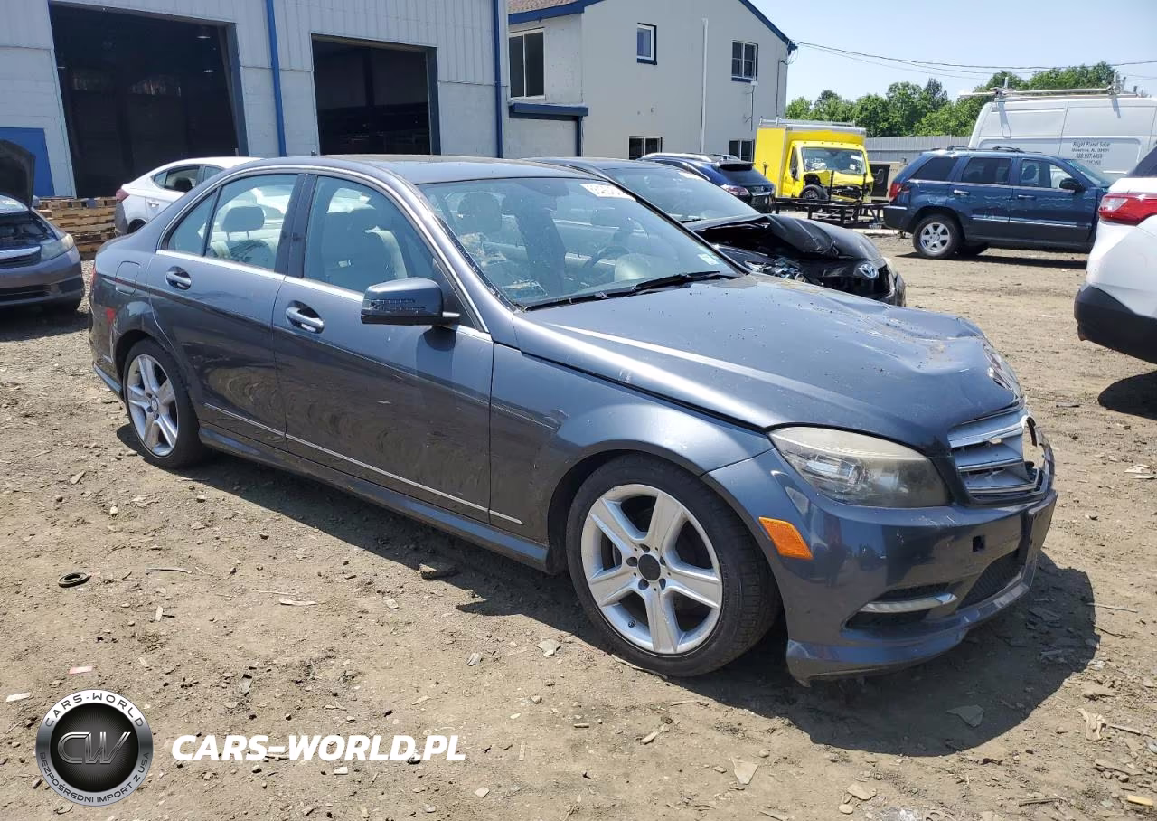 2011 Mercedes-Benz C 300 4Matic VIN:WDDGF8BB6BR166828 - 4