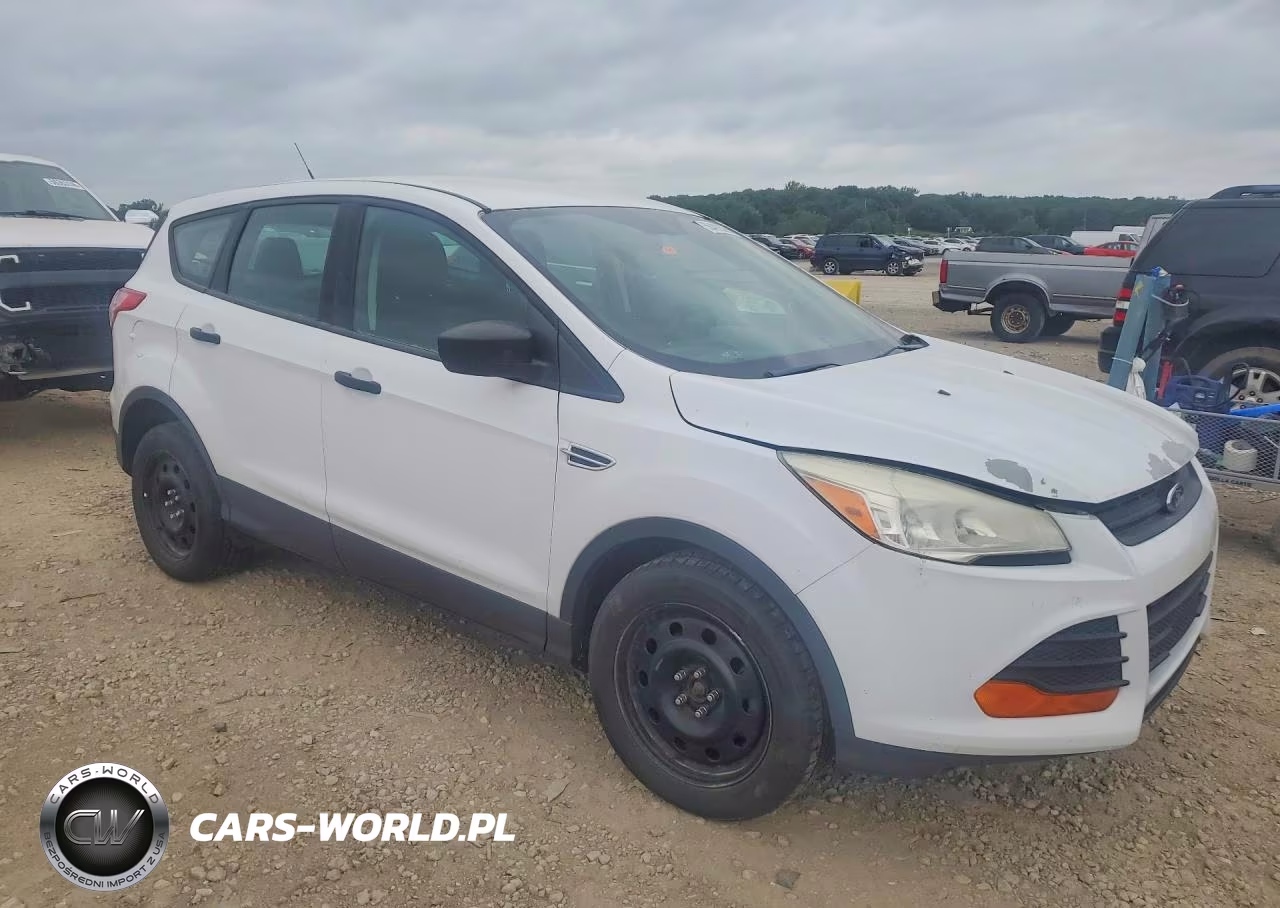 2016 Ford Escape S VIN:1FMCU0F75GUC88134 - 4