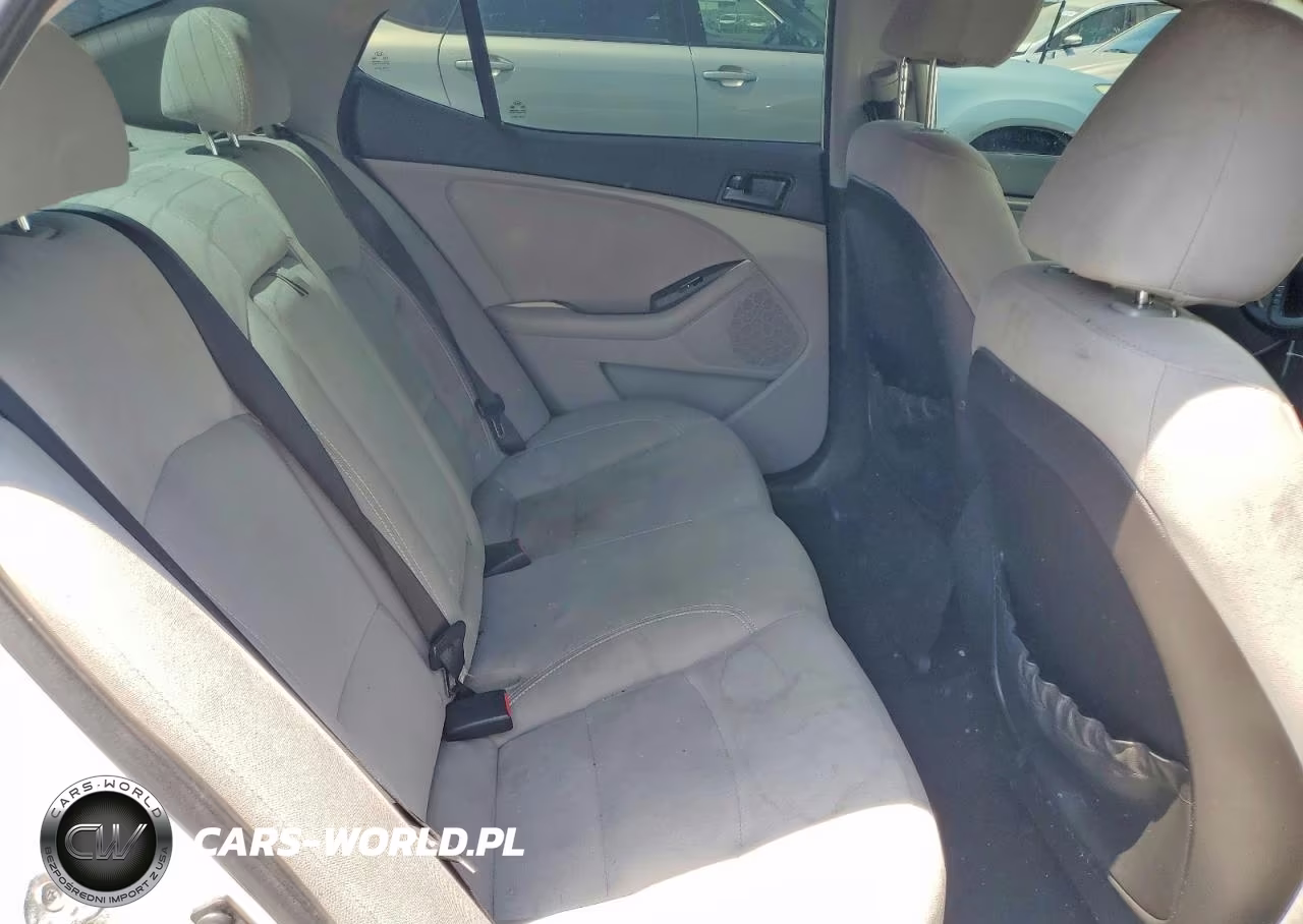2012 Kia Optima Lx VIN:5XXGM4A77CG022232 - 10