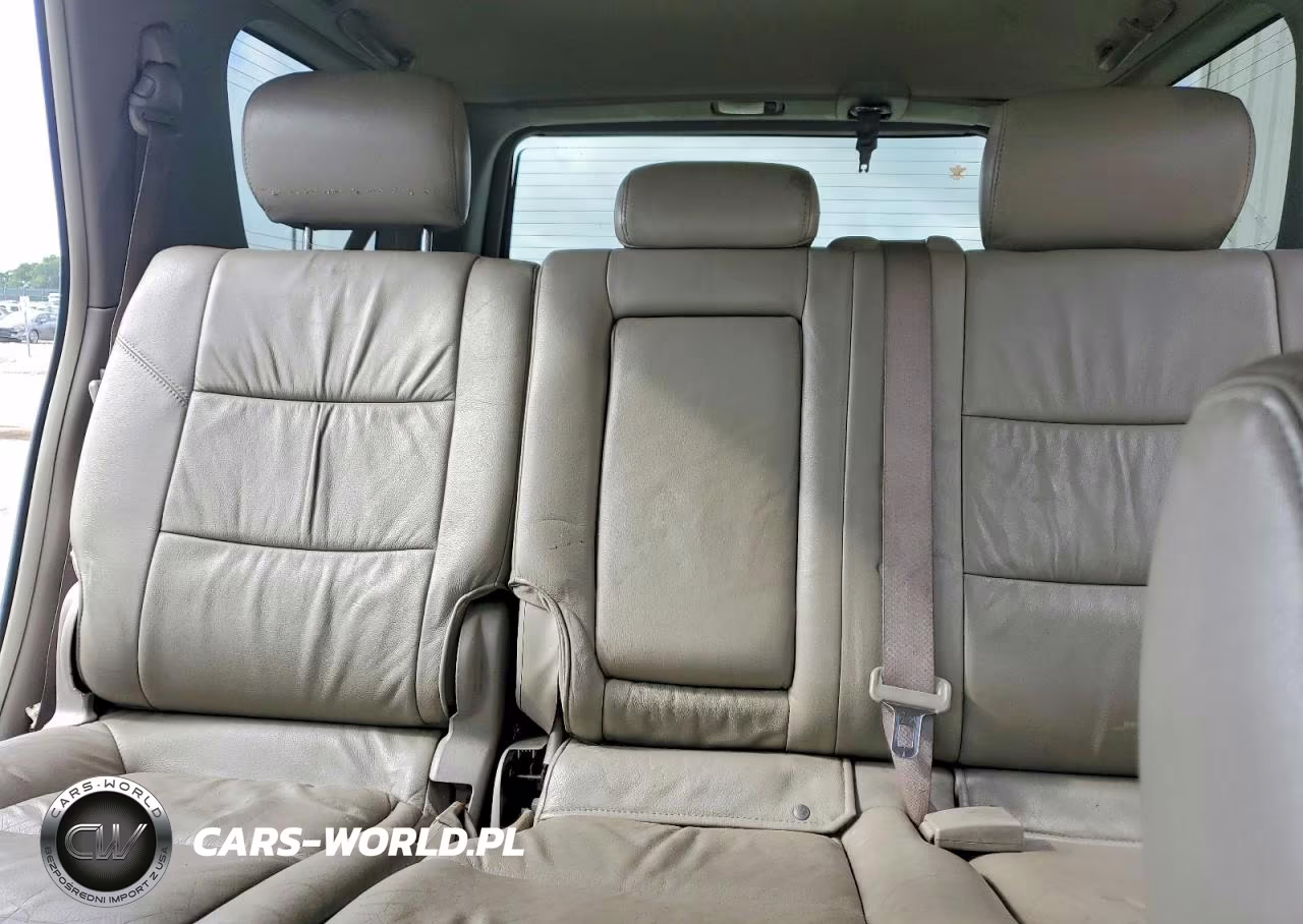 2005 Toyota Sequoia Limited VIN:5TDBT48AX5S236793 - 10