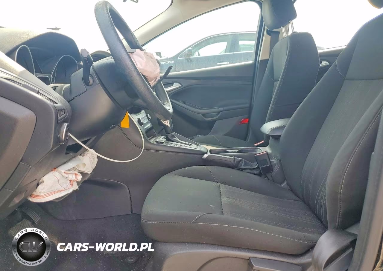 2017 Ford Focus Se VIN:1FADP3K27HL218269 - 7