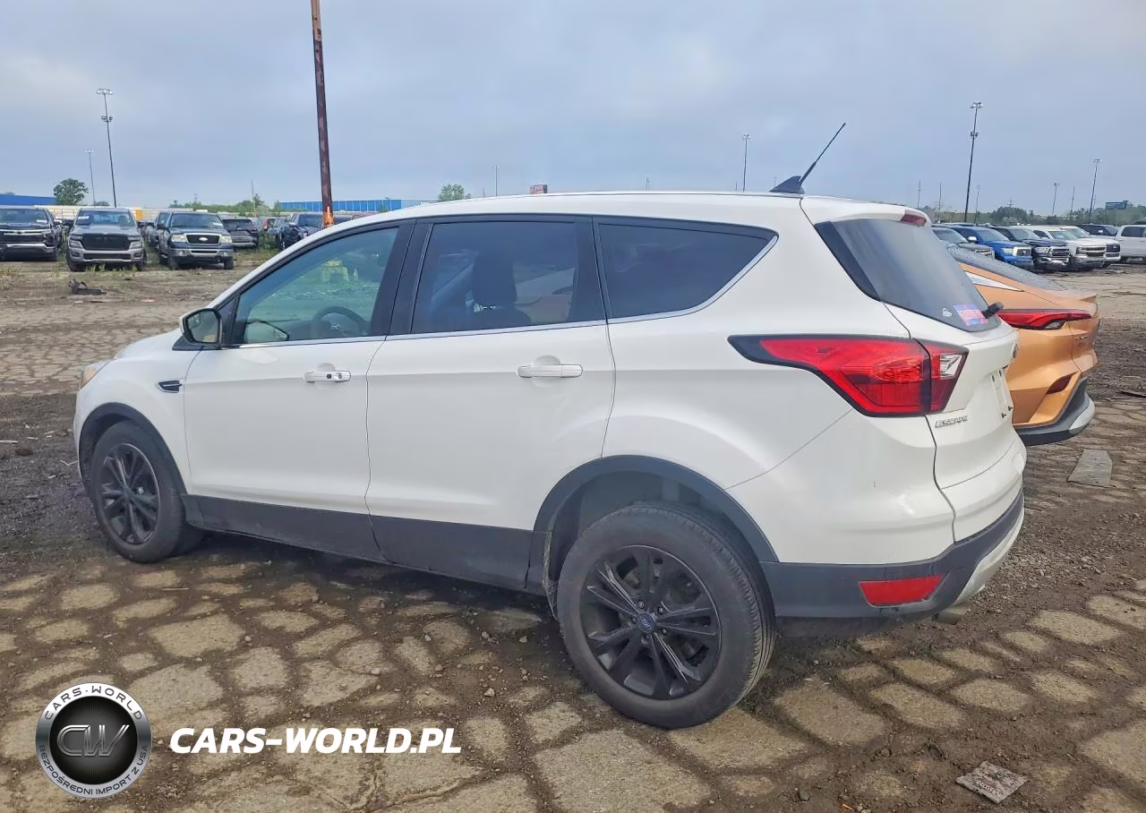 2019 Ford Escape Se VIN:1FMCU9GDXKUB24704 - 2