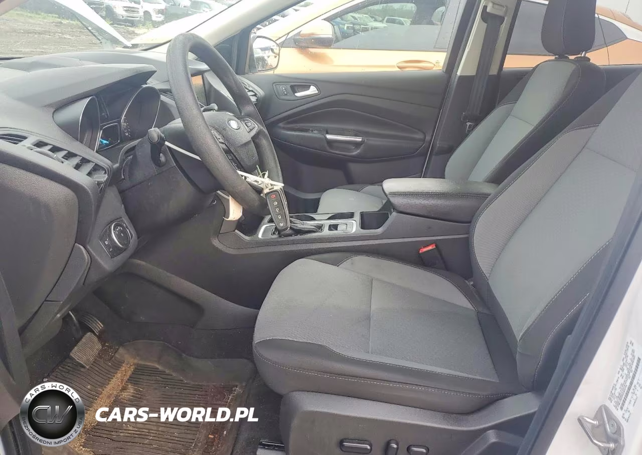 2019 Ford Escape Se VIN:1FMCU9GDXKUB24704 - 7