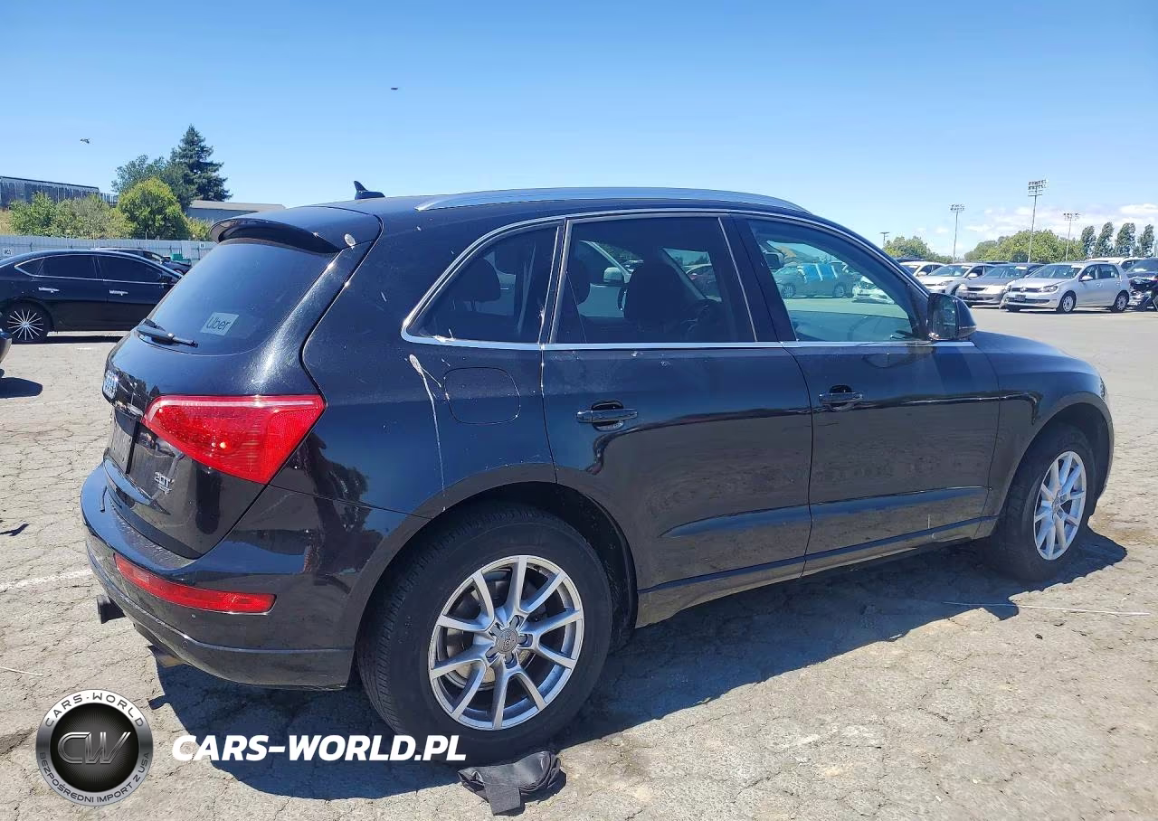 2011 Audi Q5 Premium Plus VIN:WA1LFAFP8BA032806 - 3