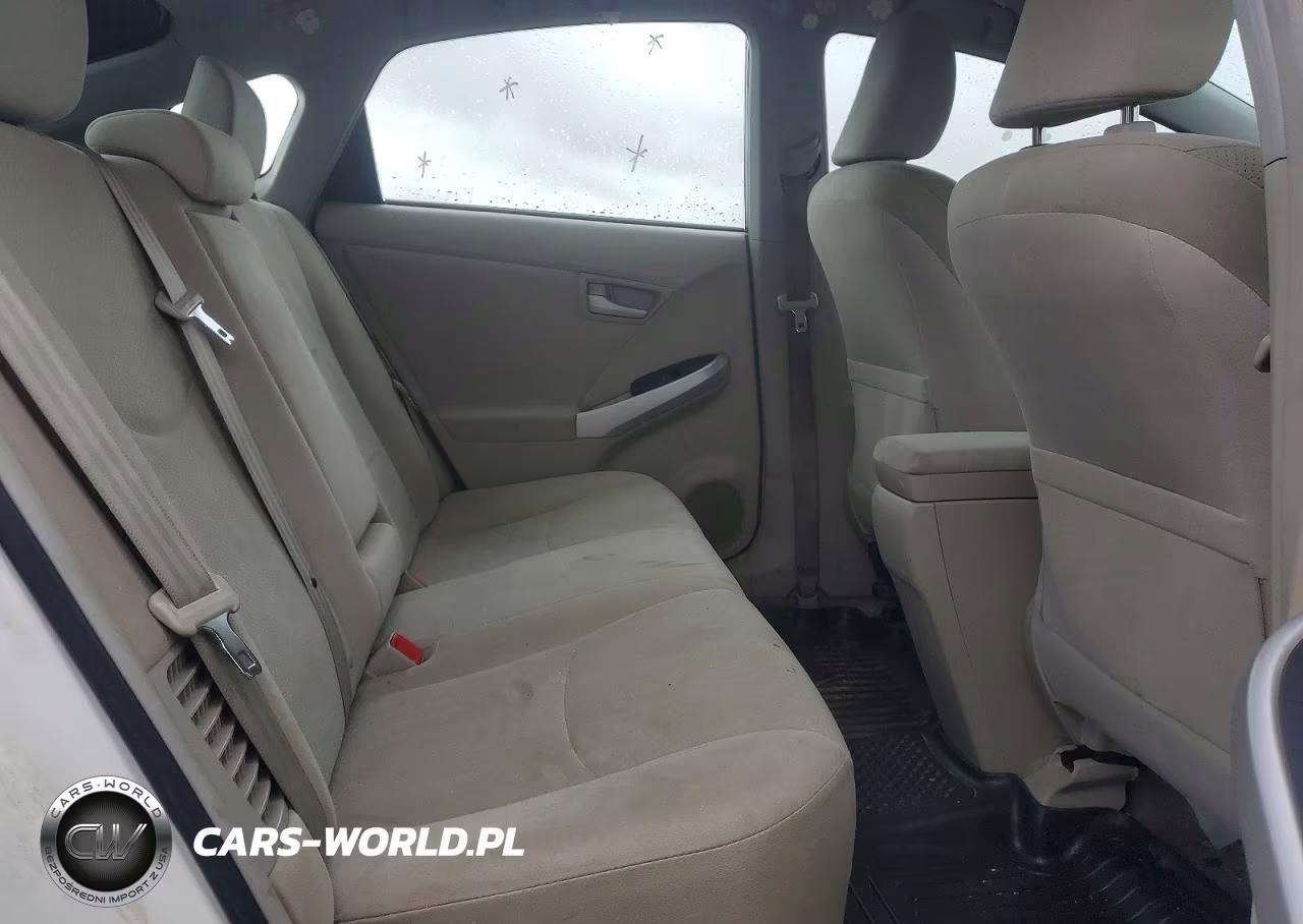 2011 Toyota Prius Two VIN:JTDKN3DU5B5369256 - 10