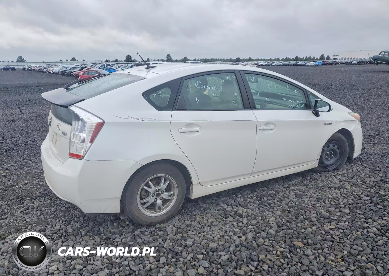 2011 Toyota Prius Two VIN:JTDKN3DU5B5369256 - 3
