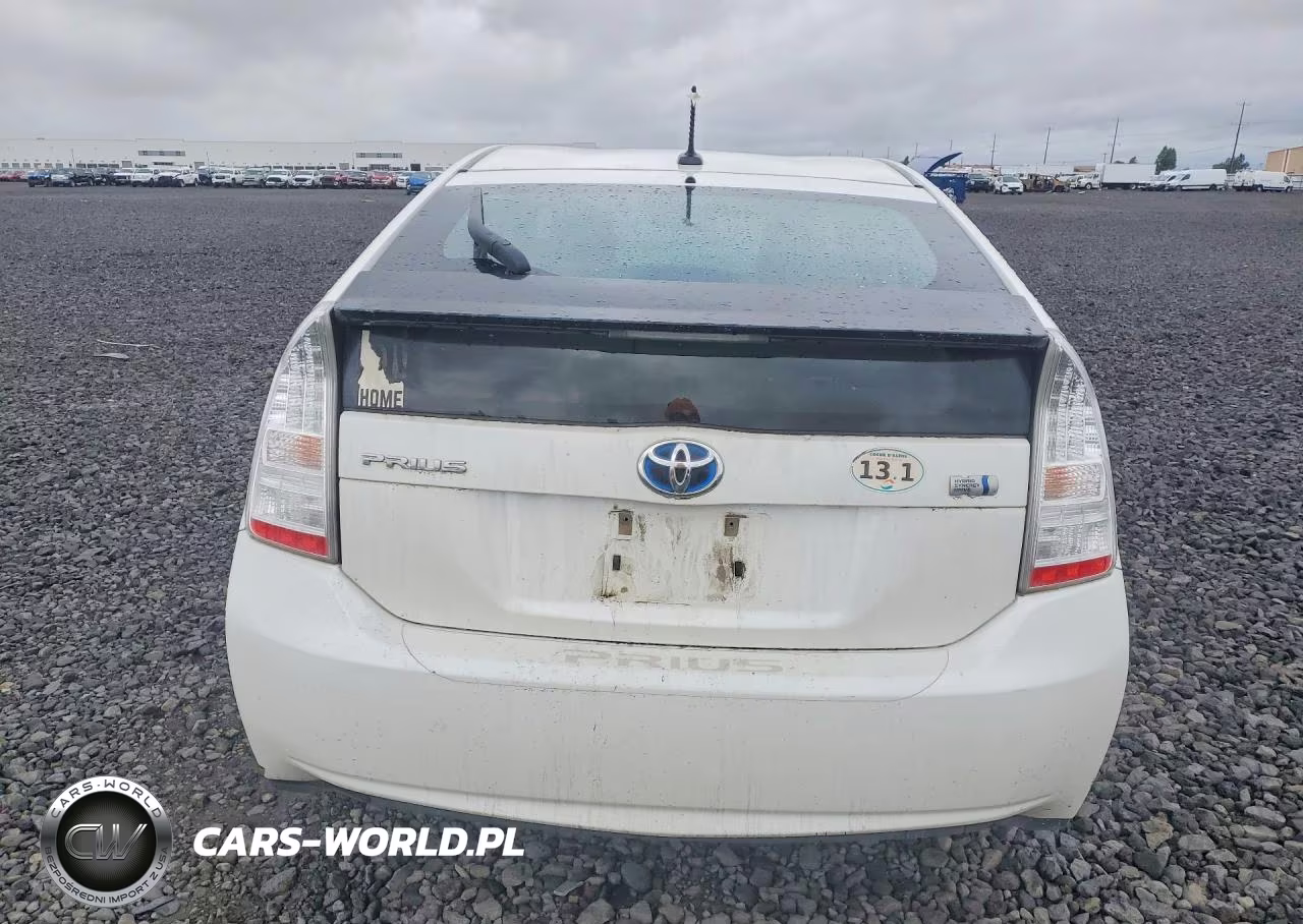 2011 Toyota Prius Two VIN:JTDKN3DU5B5369256 - 6
