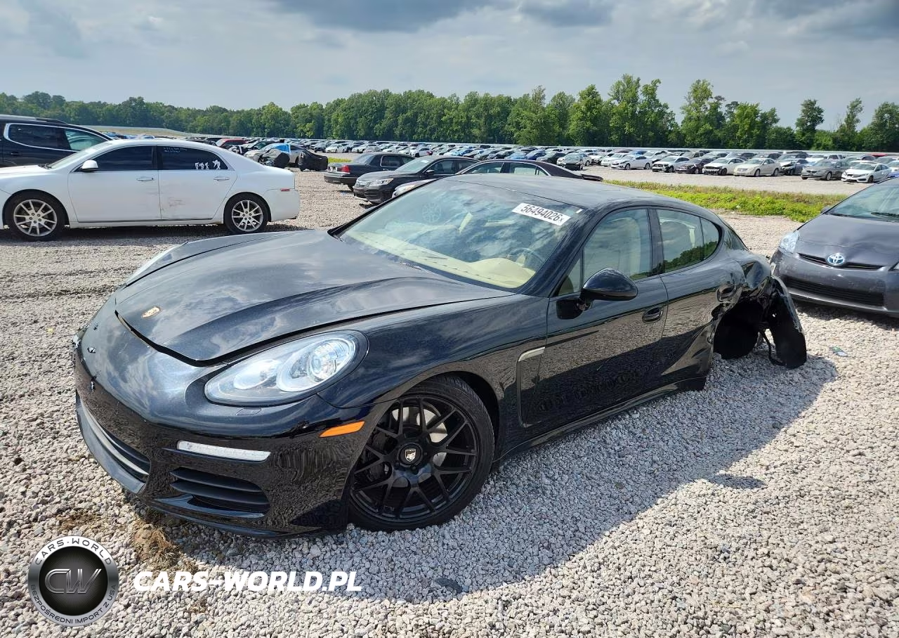 2015 Porsche Panamera 2