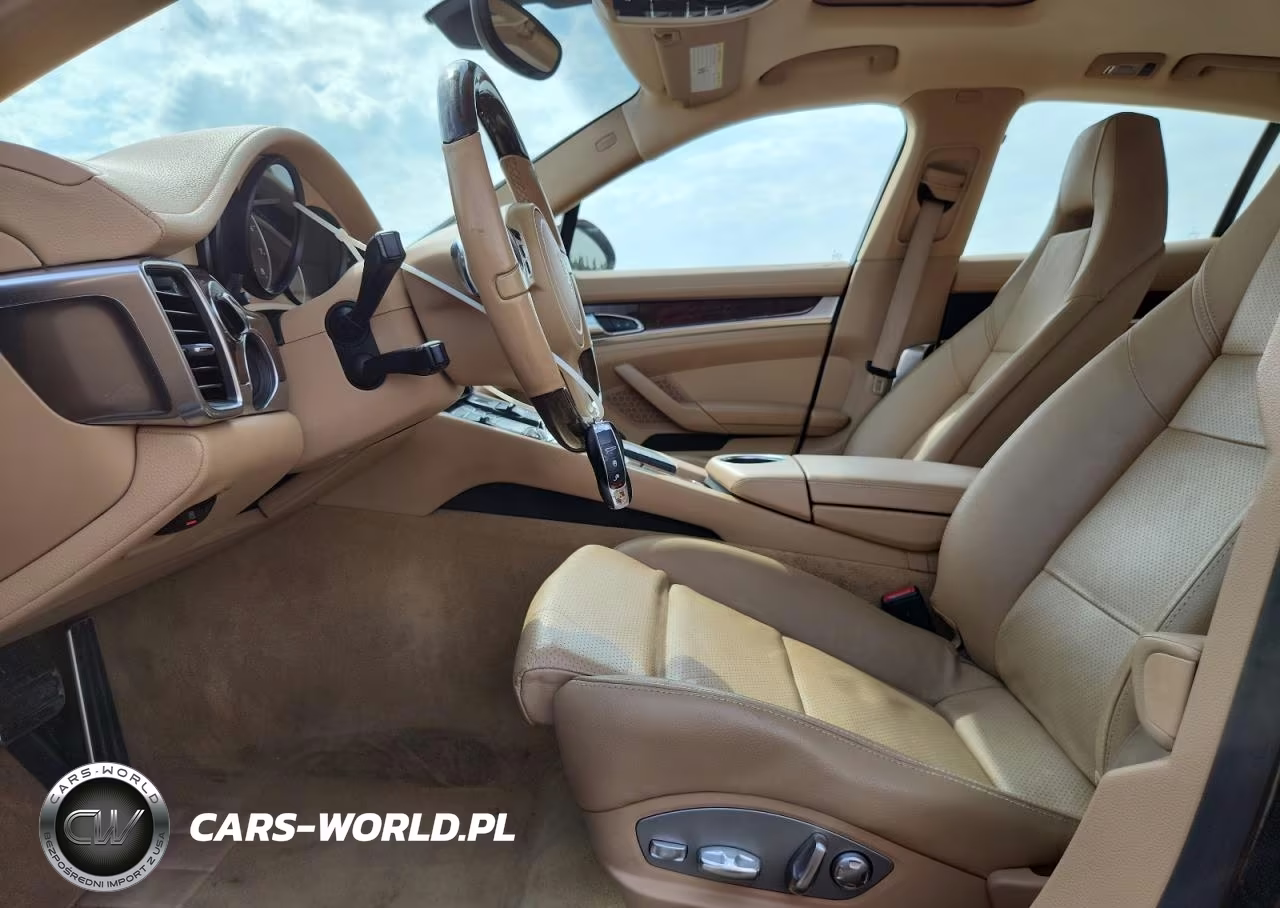 2015 Porsche Panamera 2 VIN:WP0AA2A73FL000459 - 7