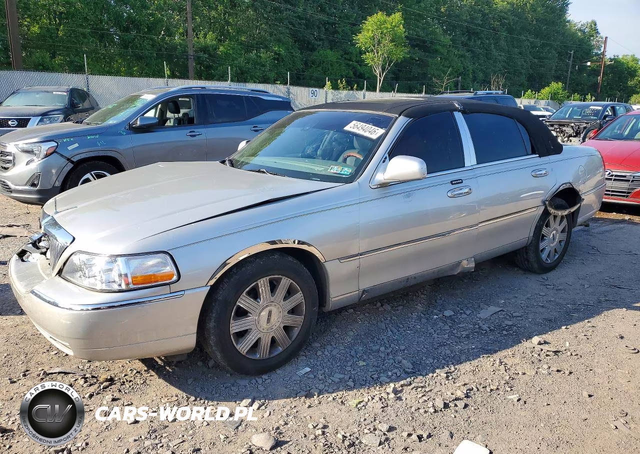 2003 Lincoln Town Car Cartier – zdjęcie 1 z 12