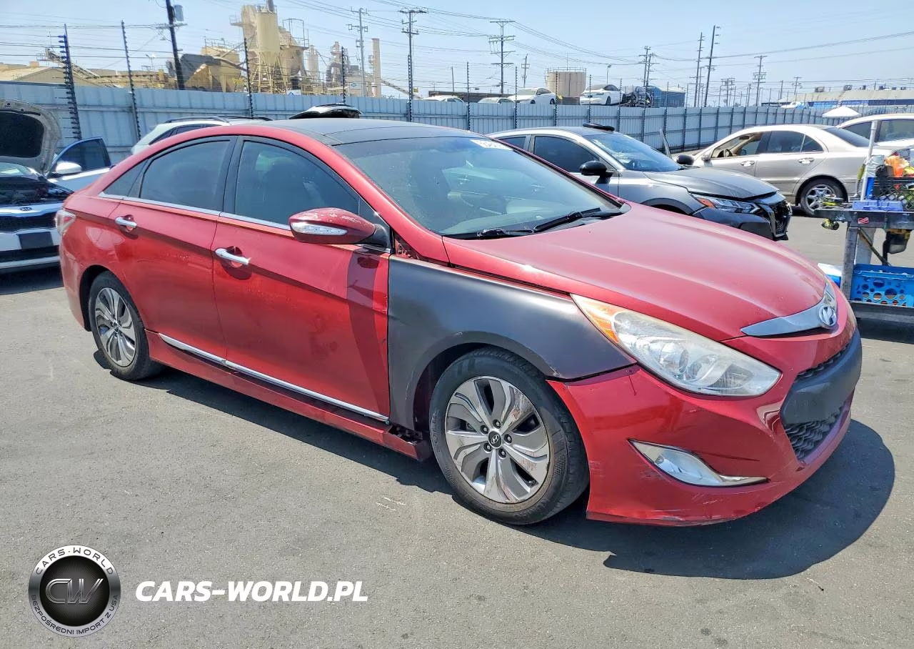 2015 Hyundai Sonata Hybrid Limited VIN:KMHEC4A40FA135788 - 4