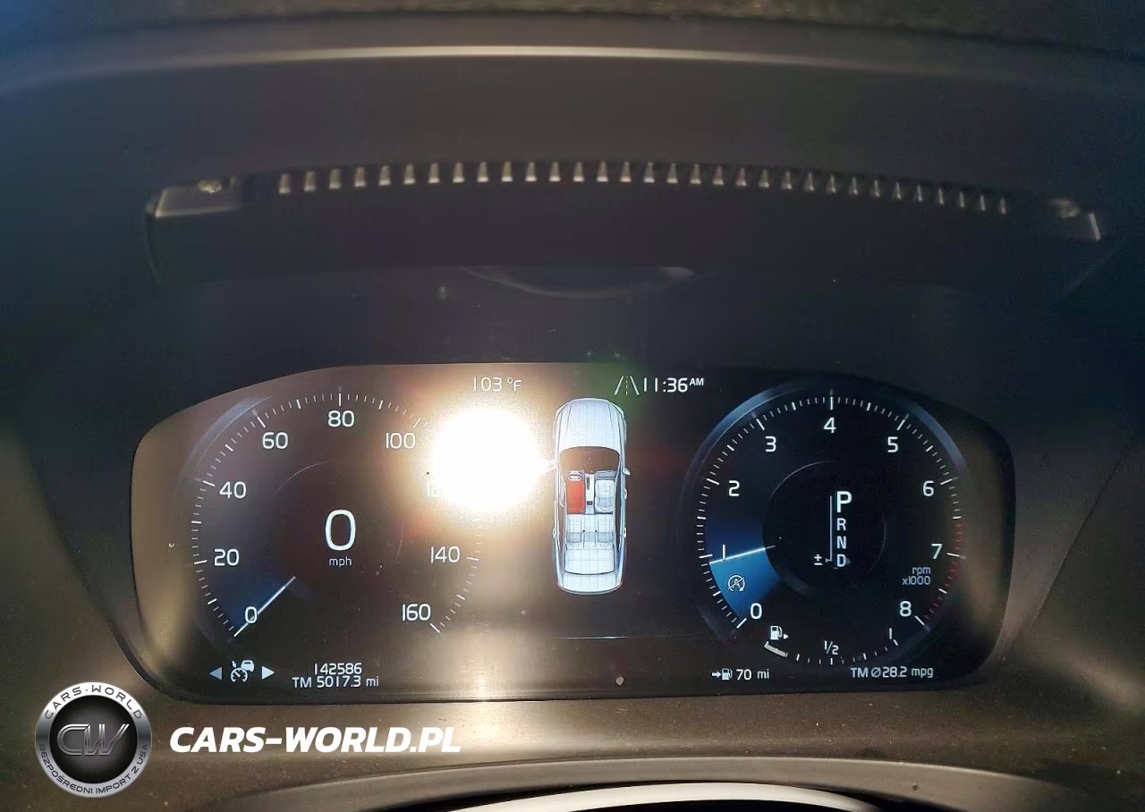 2018 Volvo S90 T5 Momentum VIN:LVY982MK2JP032831 - 9