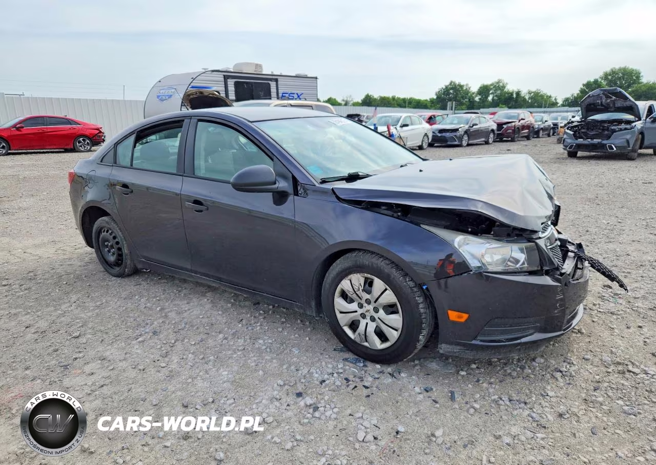 2014 Chevrolet Cruze Ls Auto VIN:1G1PA5SG7E7432529 - 4