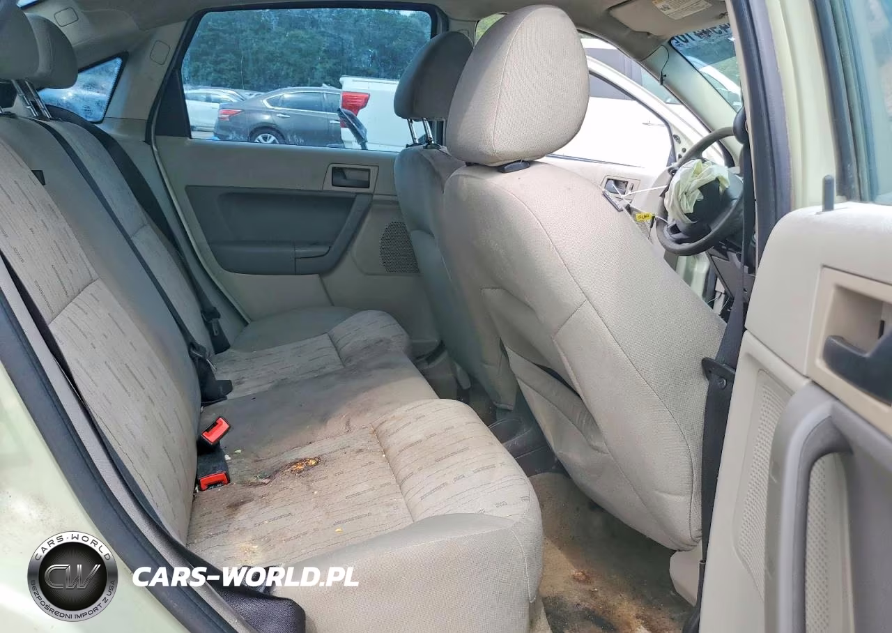 2010 Ford Focus Ses VIN:1FAHP3FN2AW158248 - 10