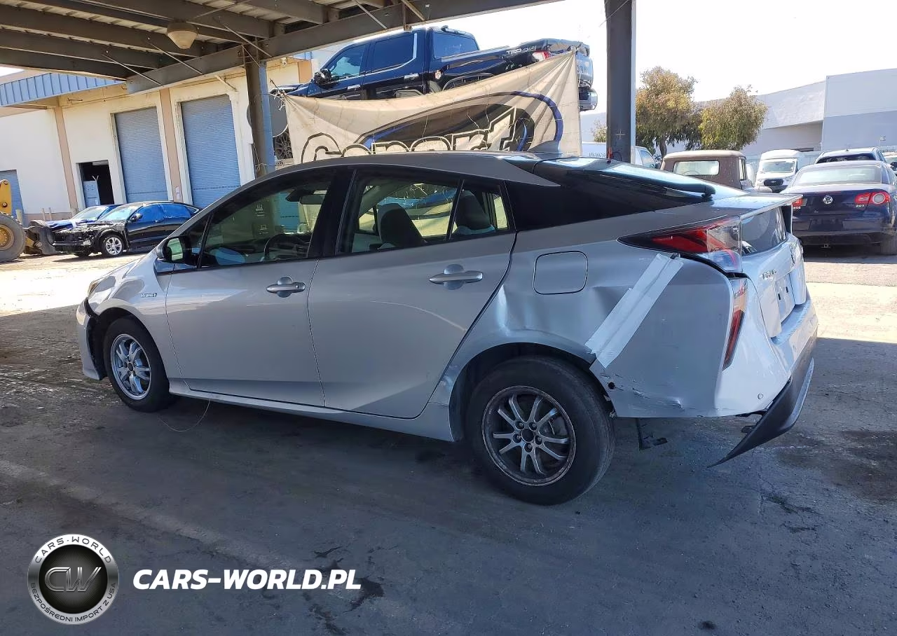 2018 Toyota Prius Two VIN:JTDKBRFUXJ3599748 - 2