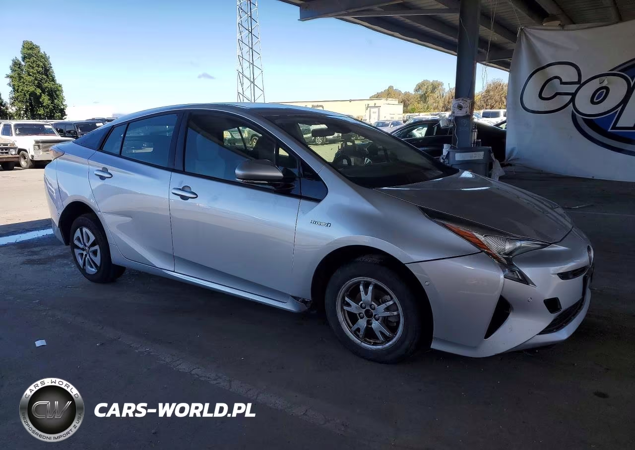 2018 Toyota Prius Two VIN:JTDKBRFUXJ3599748 - 4