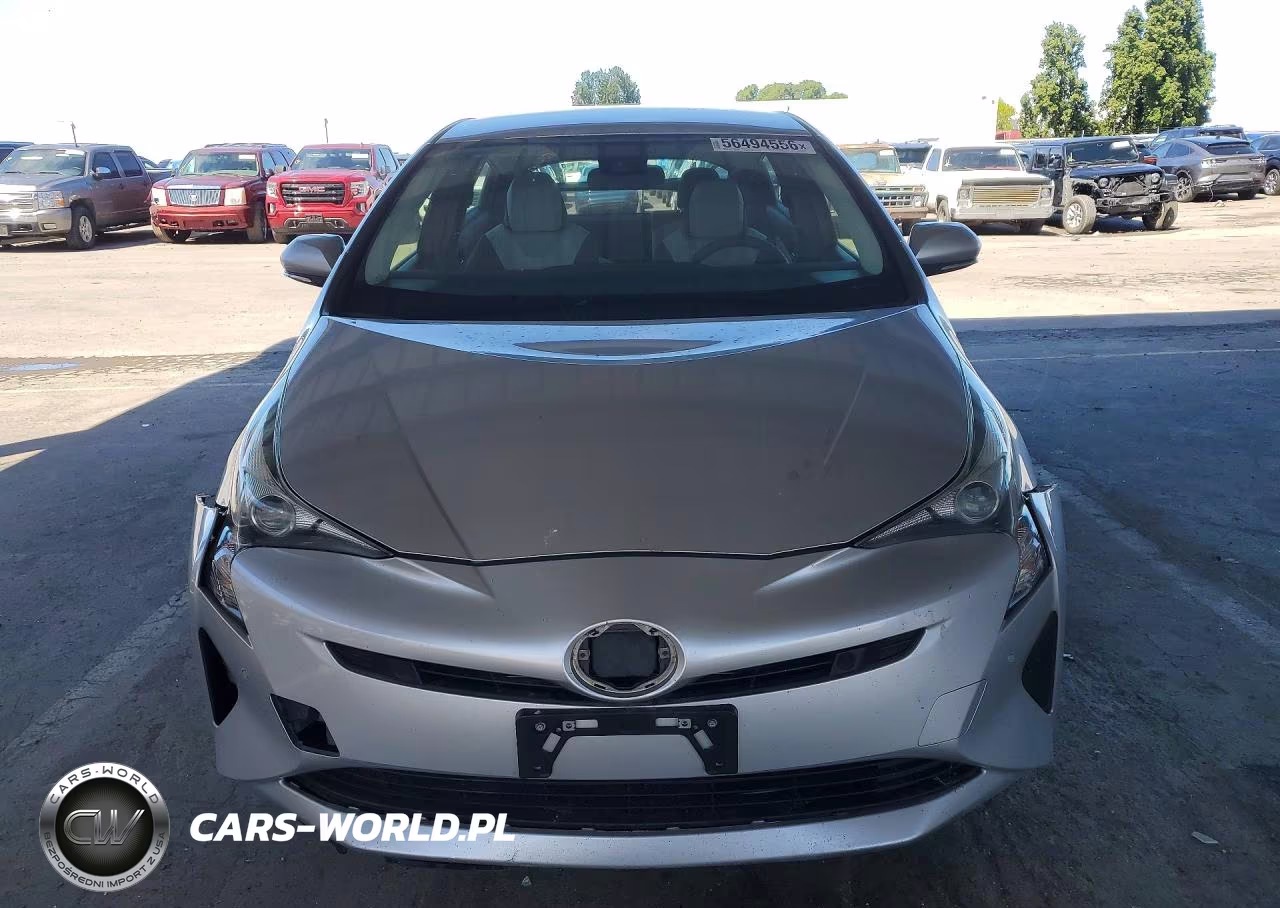 2018 Toyota Prius Two VIN:JTDKBRFUXJ3599748 - 5