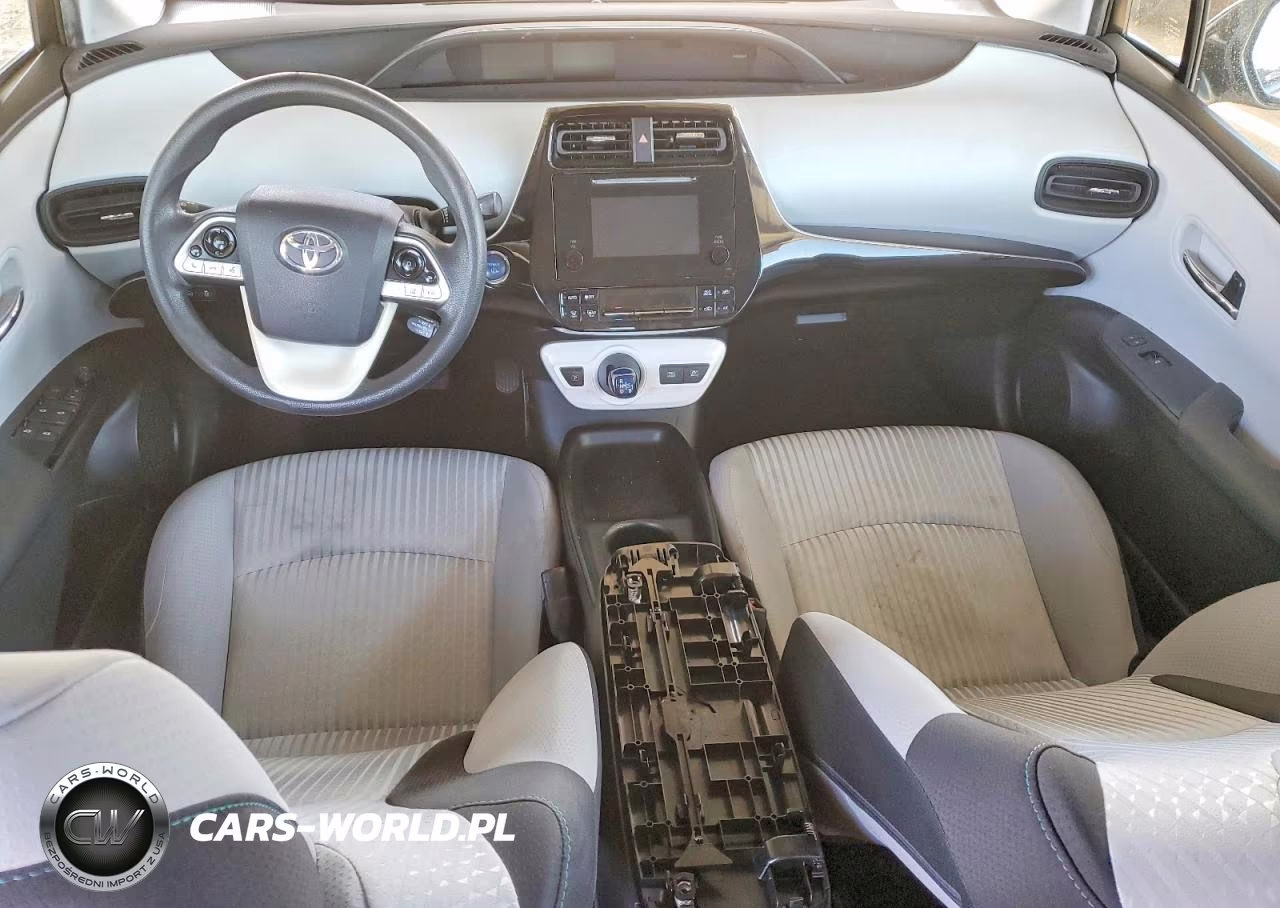 2018 Toyota Prius Two VIN:JTDKBRFUXJ3599748 - 8