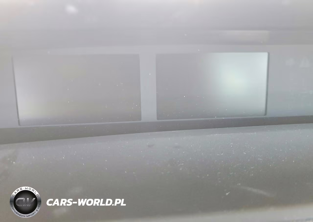 2018 Toyota Prius Two VIN:JTDKBRFUXJ3599748 - 9