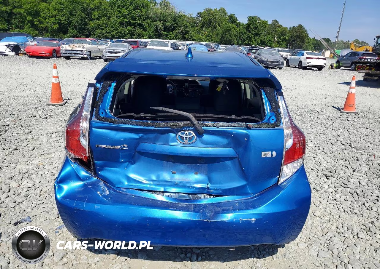 2016 Toyota Prius C Two VIN:JTDKDTB35G1132147 - 6