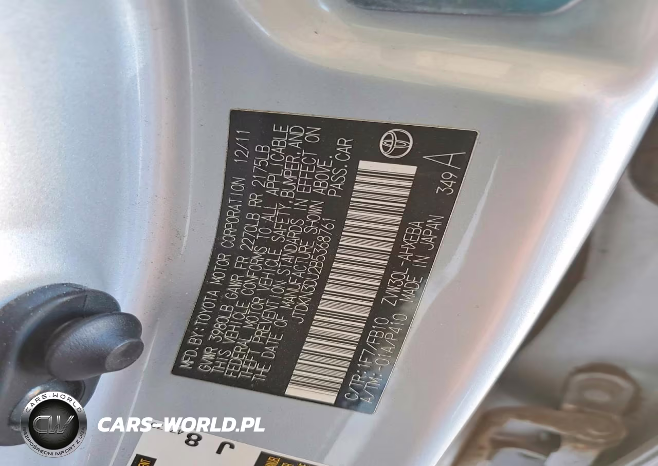 2011 Toyota Prius Three VIN:JTDKN3DU2B5368761 - 13