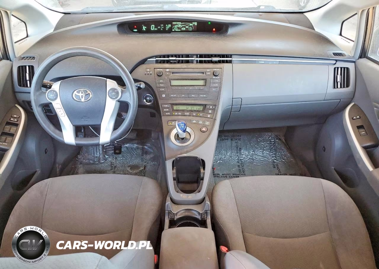 2011 Toyota Prius Three VIN:JTDKN3DU2B5368761 - 8