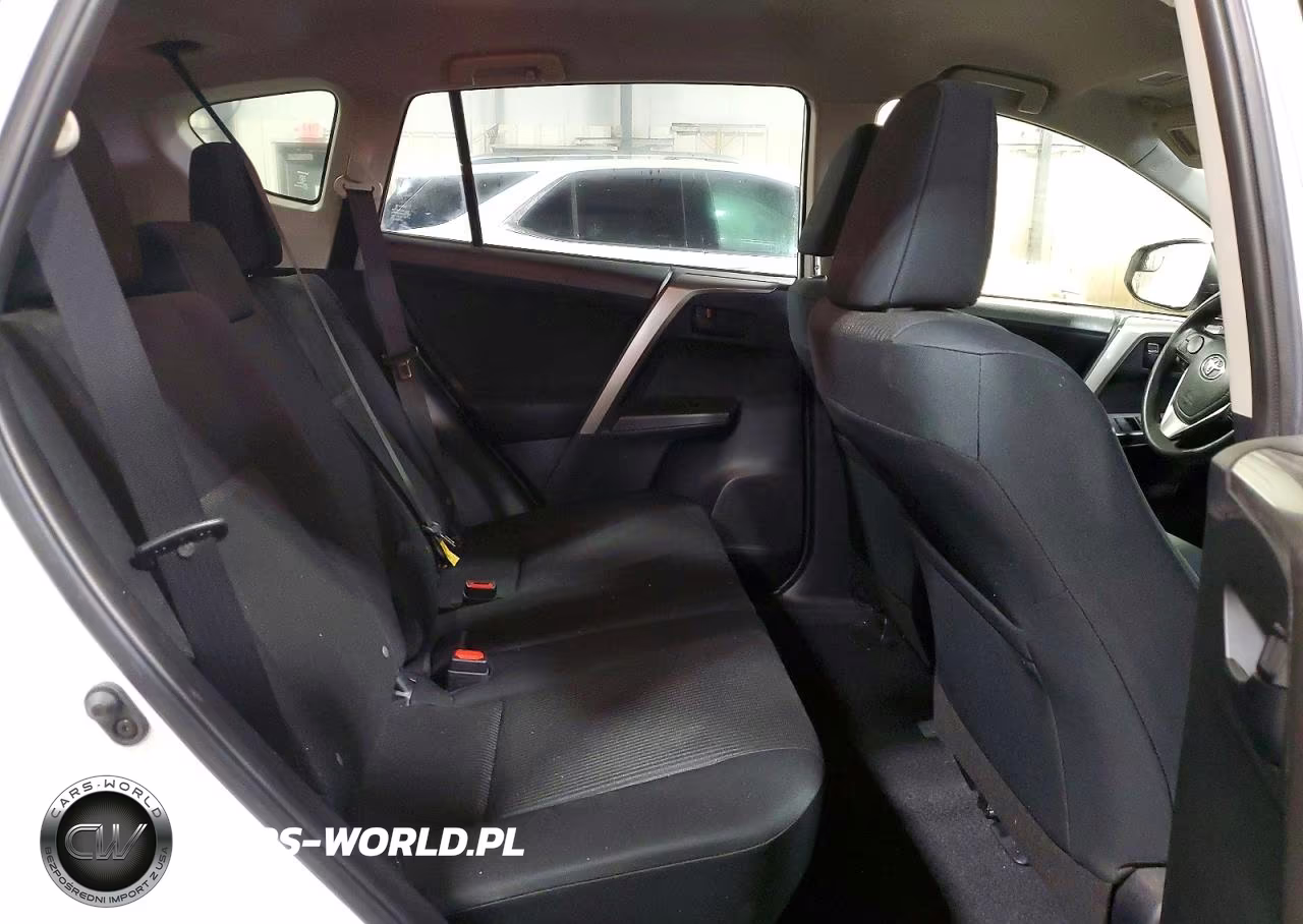 2018 Toyota Rav4 Le VIN:JTMBFREV0JJ261365 - 11