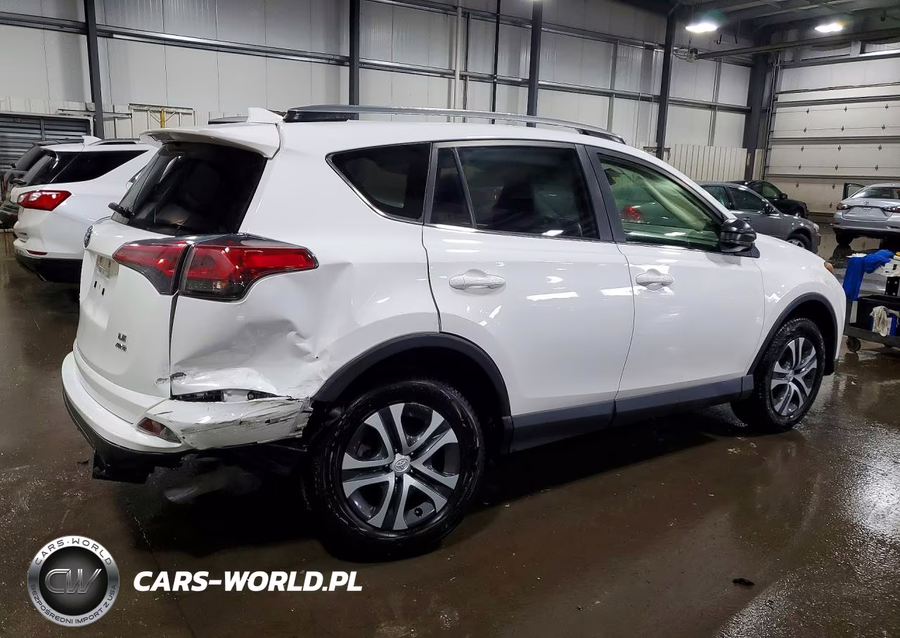 2018 Toyota Rav4 Le VIN:JTMBFREV0JJ261365 - 3