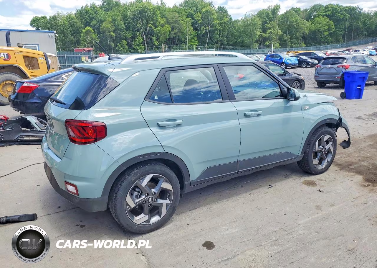 2025 Hyundai Venue Sel VIN:KMHRC8A30SU368062 - 3