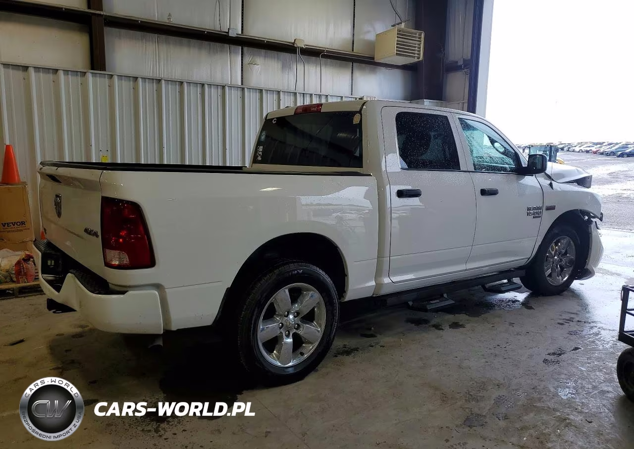 2020 Ram 1500 Classic Tradesman VIN:1C6RR7KT1LS155928 - 3