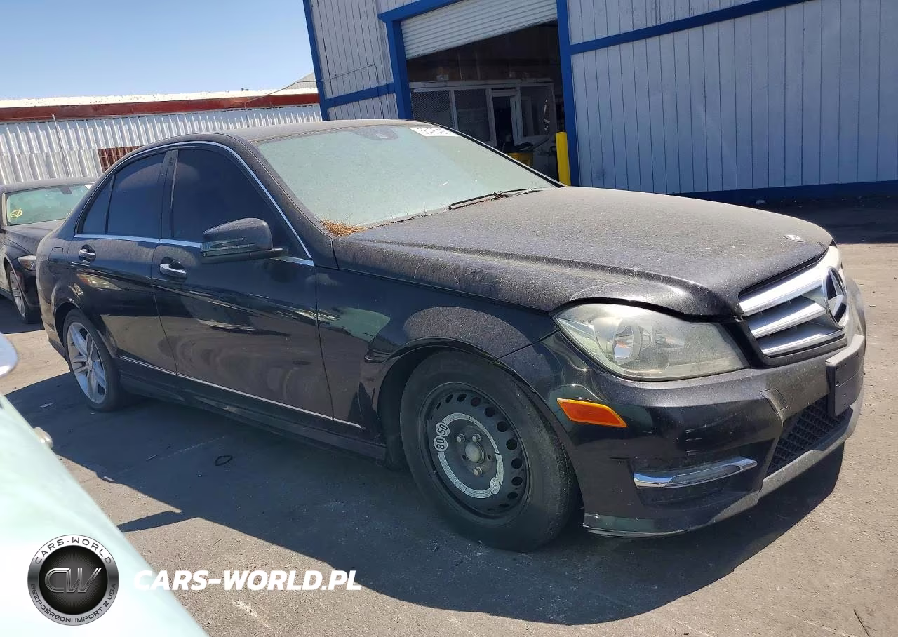 2013 Mercedes-Benz C 250 VIN:WDDGF4HB0DR241378 - 4