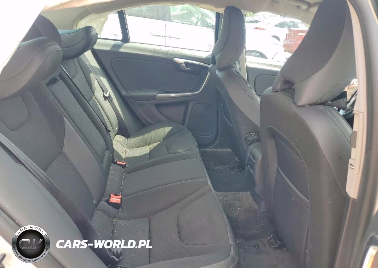 2013 Volvo S60 T5 VIN:YV1612FS8D2218512 - 10