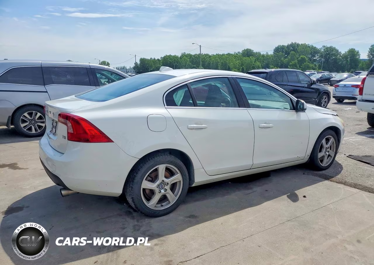 2013 Volvo S60 T5 VIN:YV1612FS8D2218512 - 3