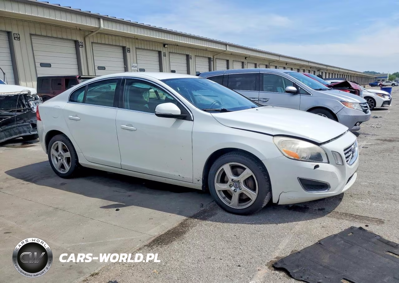 2013 Volvo S60 T5 VIN:YV1612FS8D2218512 - 4