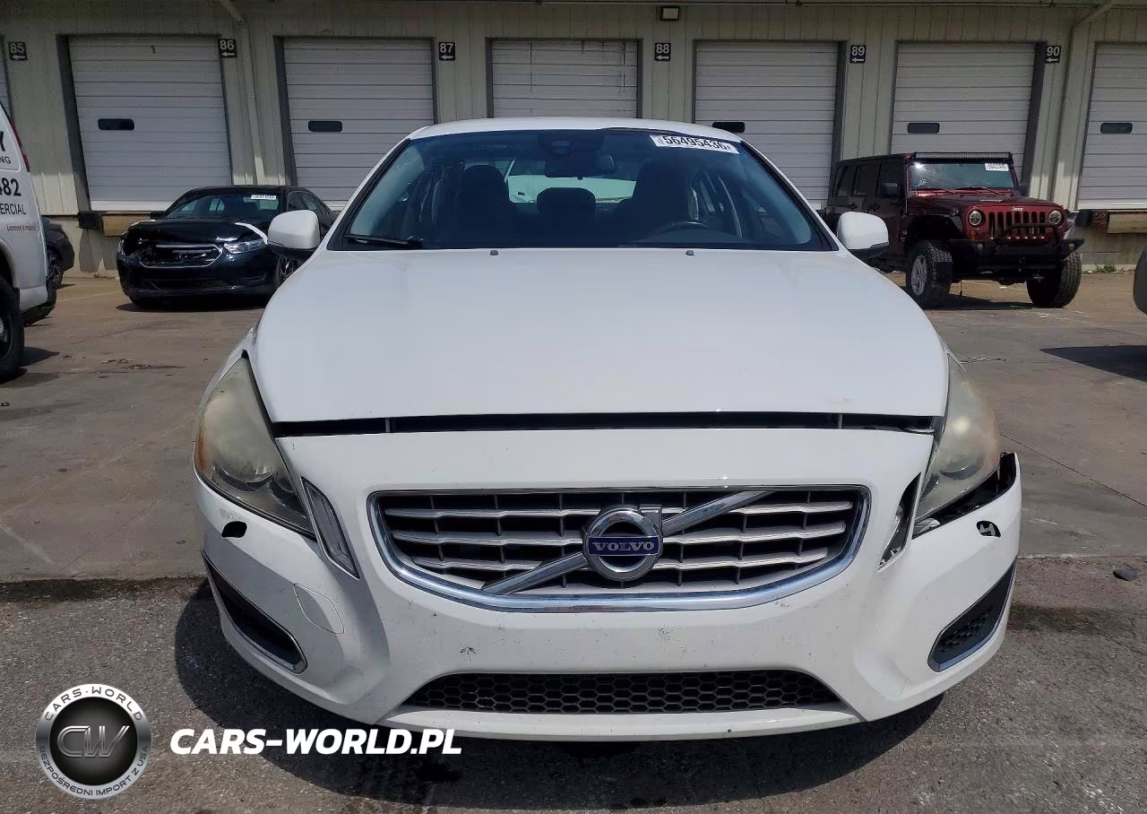 2013 Volvo S60 T5 VIN:YV1612FS8D2218512 - 5