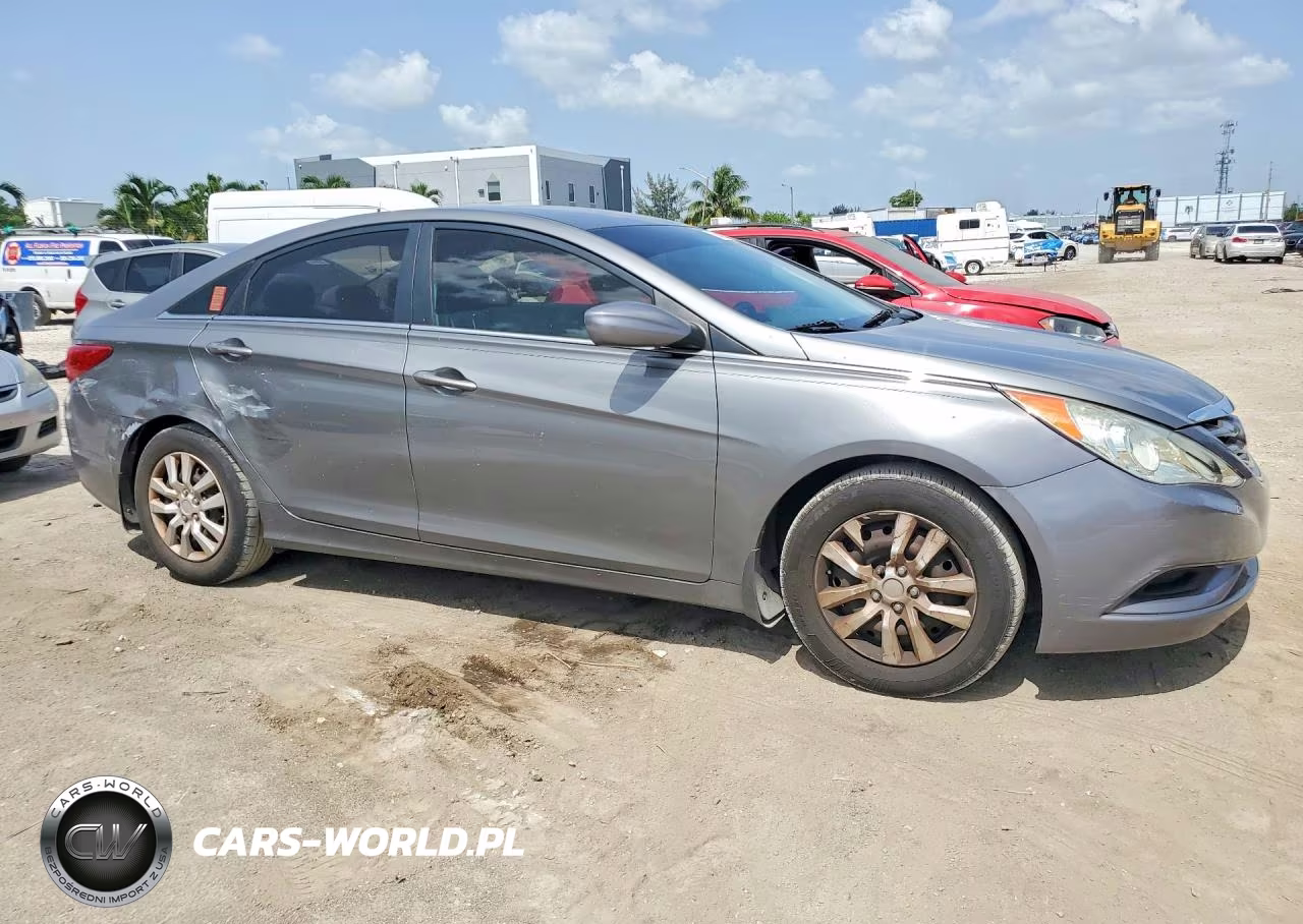 2012 Hyundai Sonata Gls VIN:5NPEB4AC0CH461285 - 4