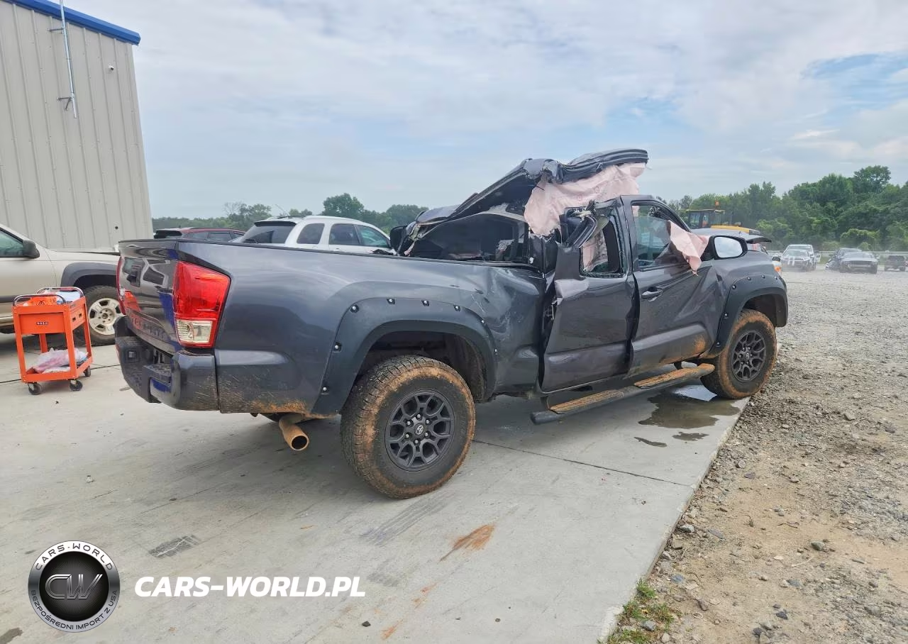 2017 Toyota Tacoma Sr VIN:5TFSX5EN6HX056839 - 3