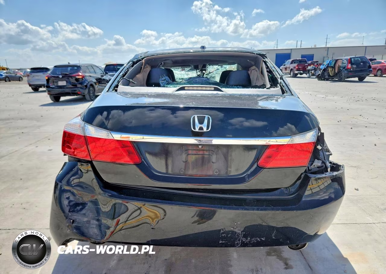 2015 Honda Accord Touring VIN:1HGCR3F93FA017888 - 6