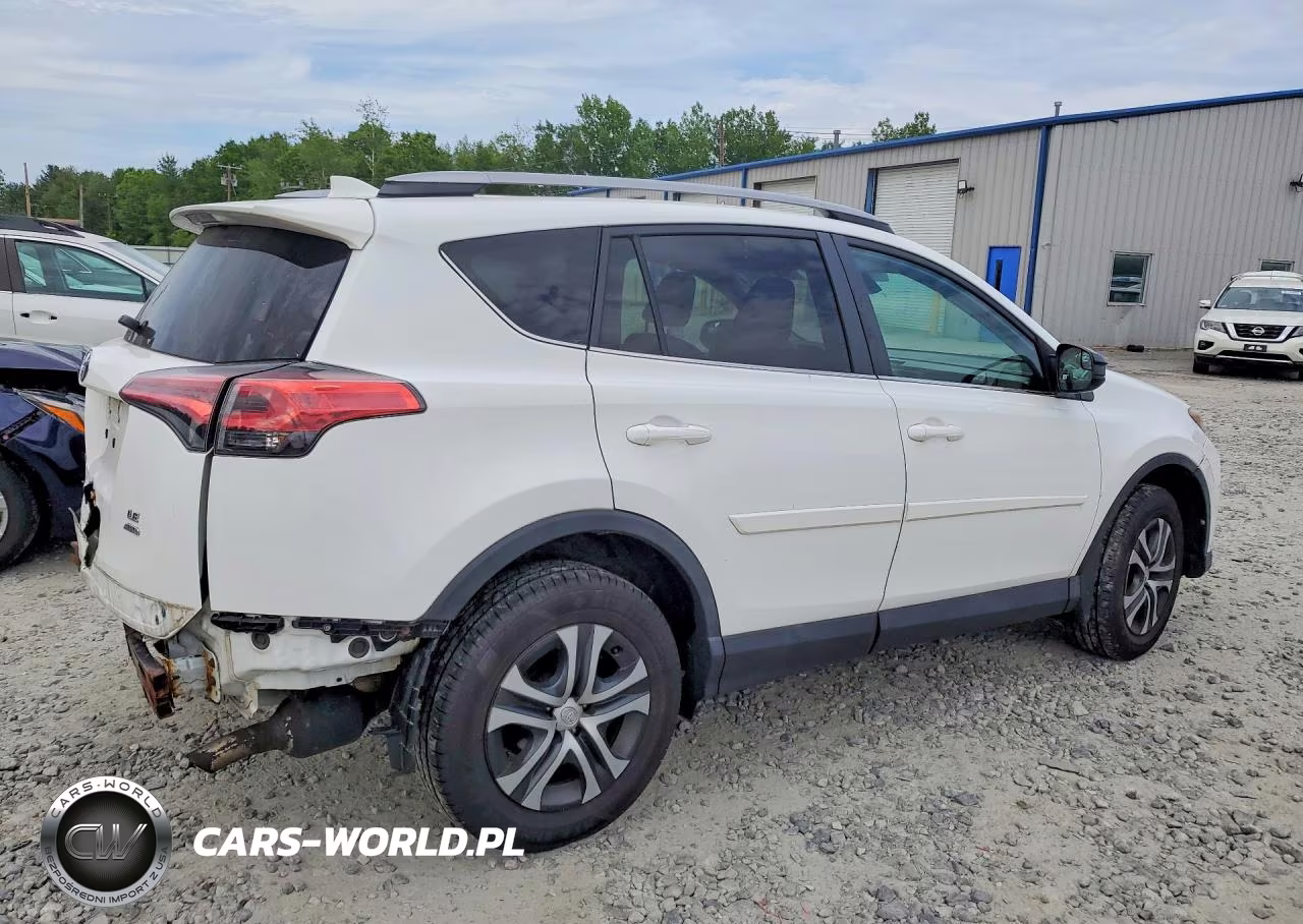 2017 Toyota Rav4 Le VIN:2T3BFREV0HW680067 - 3