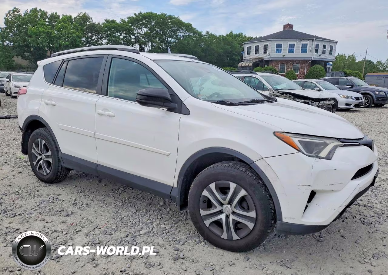 2017 Toyota Rav4 Le VIN:2T3BFREV0HW680067 - 4