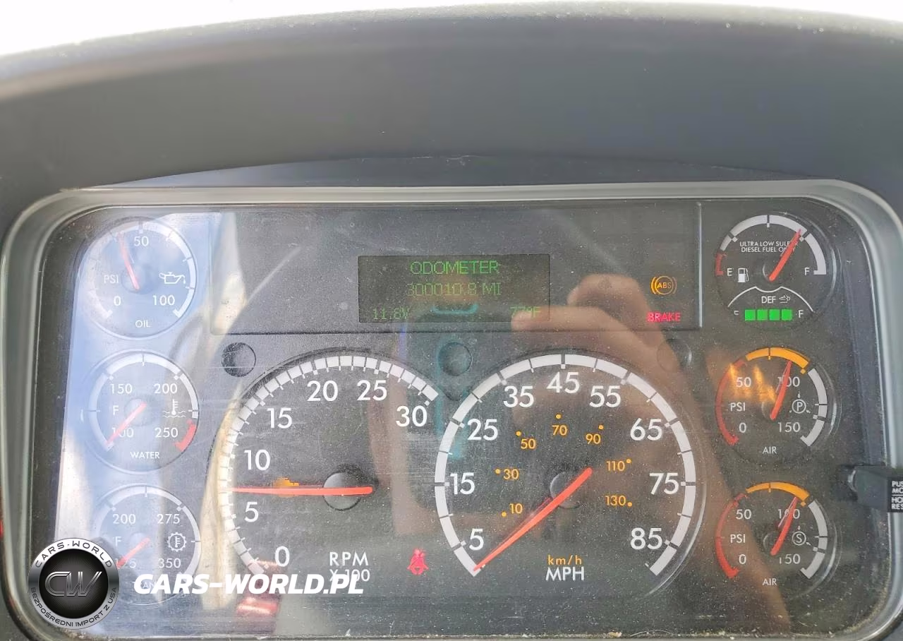 2023 Freightliner Business Class M2 Refrigerated Box Truck VIN:3ALACWFC2PDUD9542 - 9
