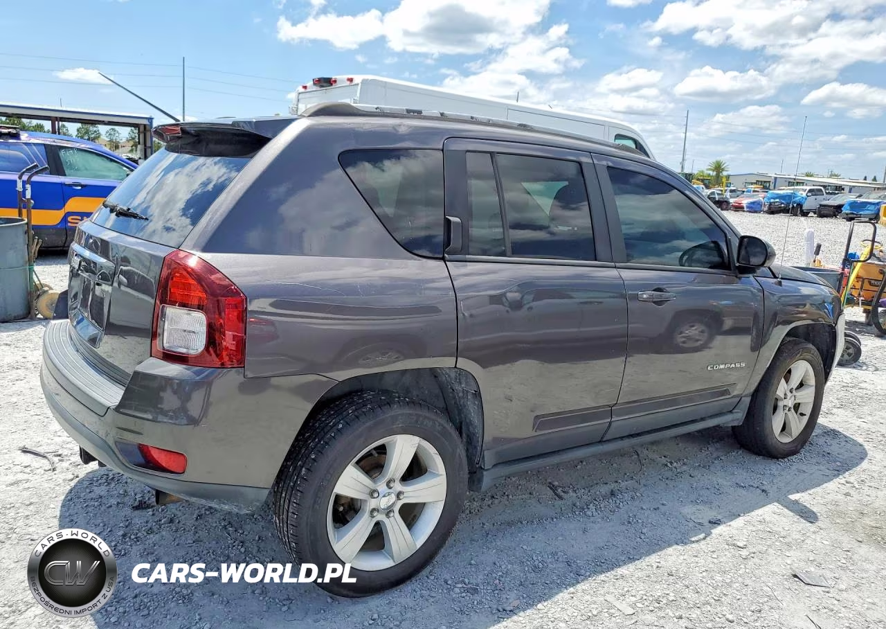 2015 Jeep Compass Sport VIN:1C4NJDBB4FD393155 - 3