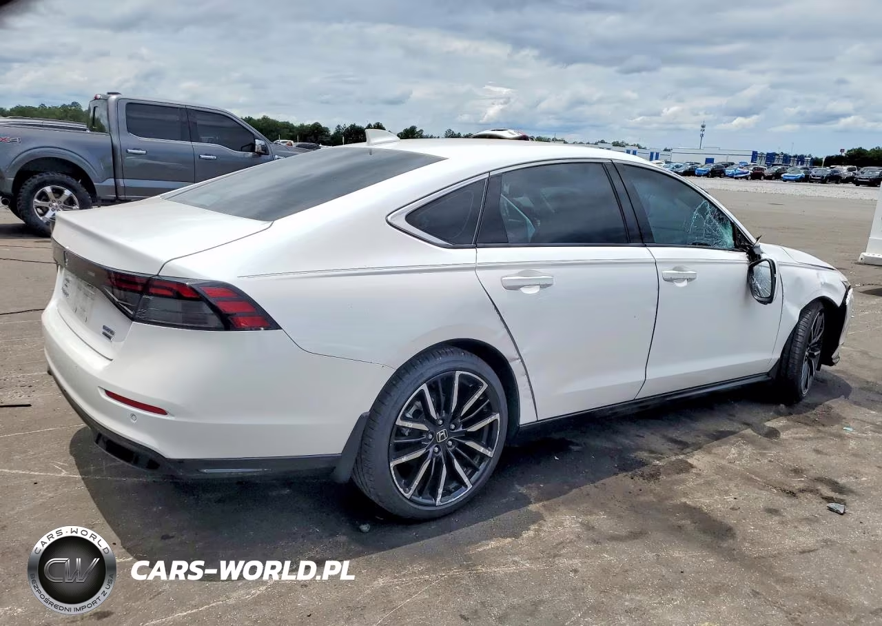 2025 Honda Accord Touring Hybrid VIN:1HGCY2F85SA031015 - 3