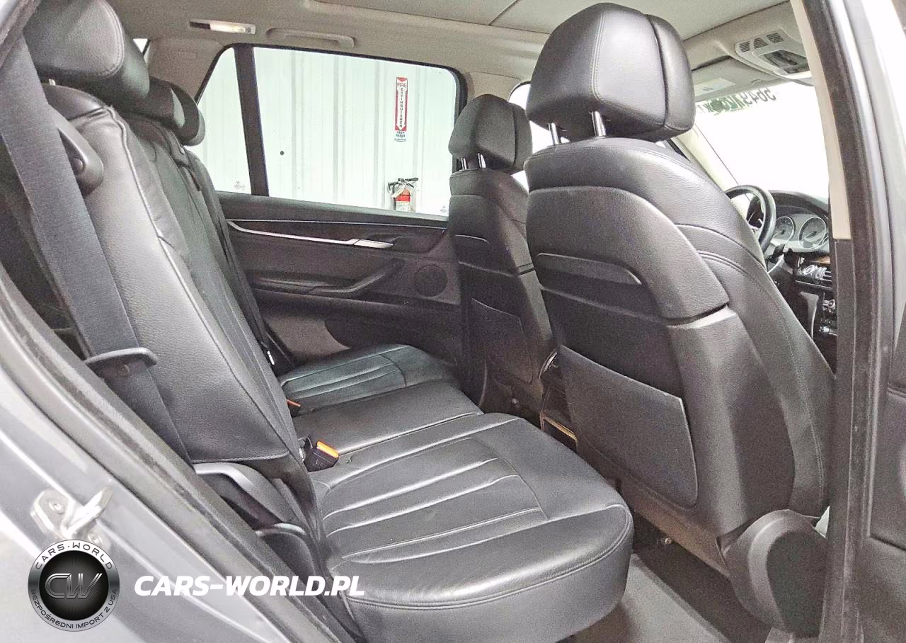 2015 BMW X5 xDrive50I VIN:5UXKR6C59F0J79249 - 11