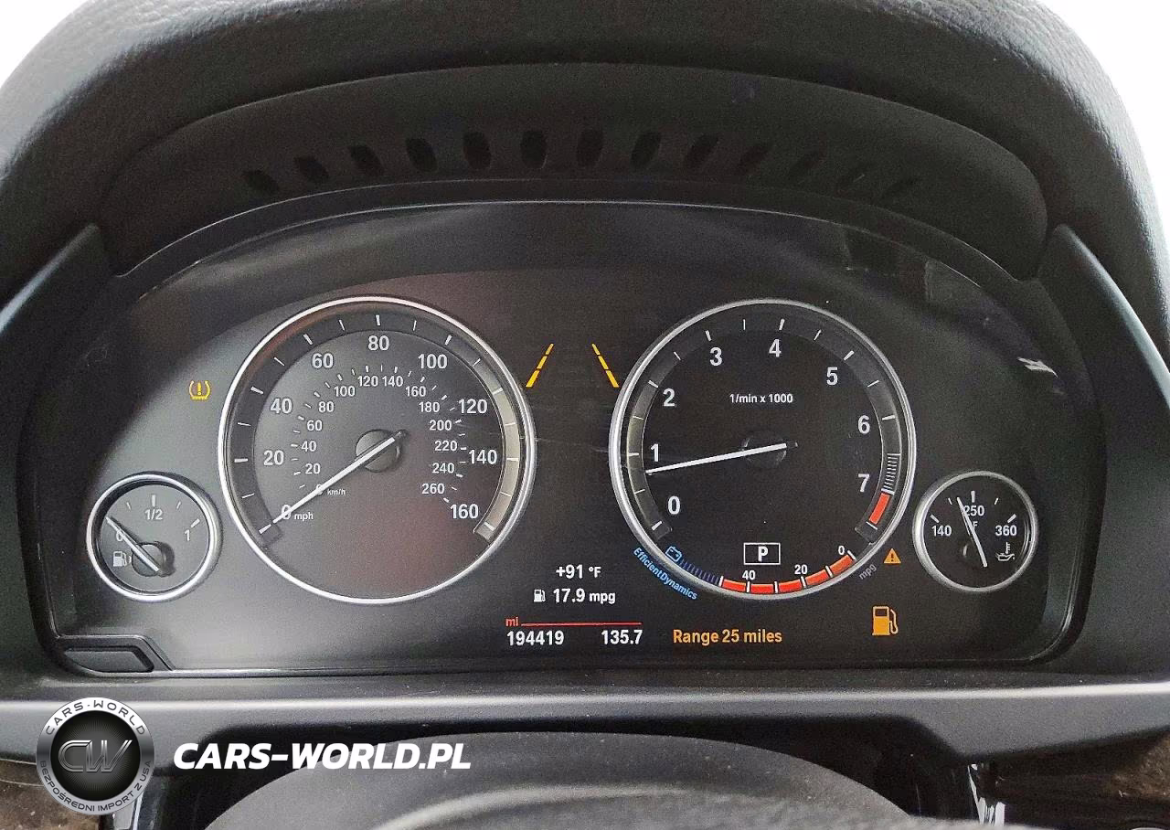 2015 BMW X5 xDrive50I VIN:5UXKR6C59F0J79249 - 9