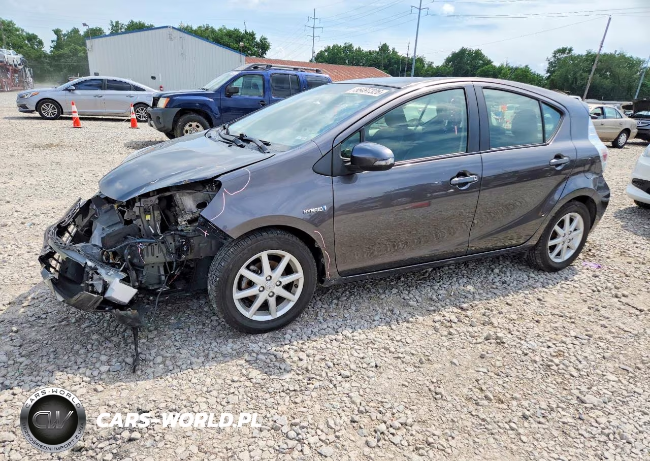2013 Toyota Prius C Four