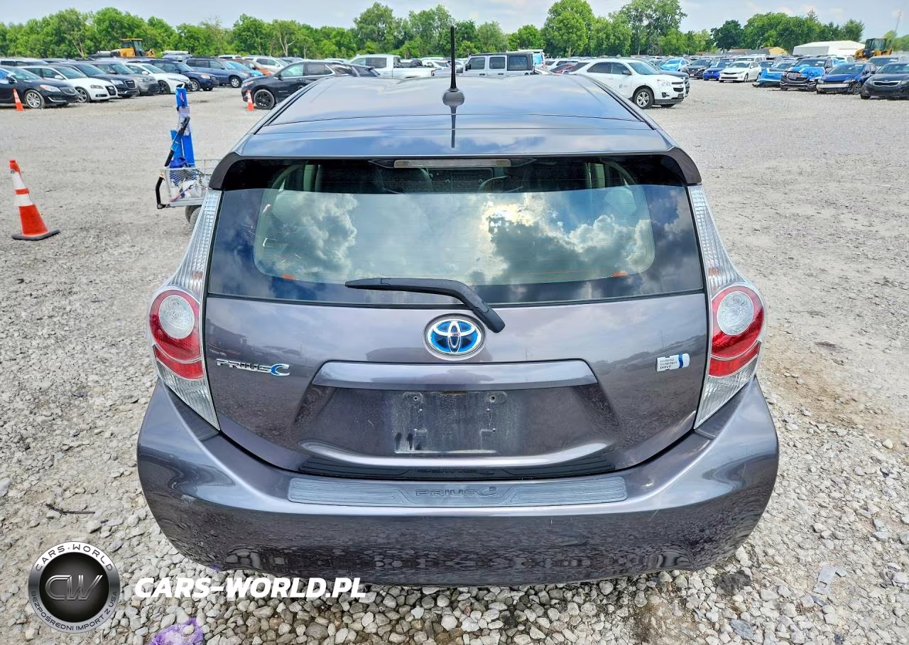 2013 Toyota Prius C Four VIN:JTDKDTB36D1551698 - 6
