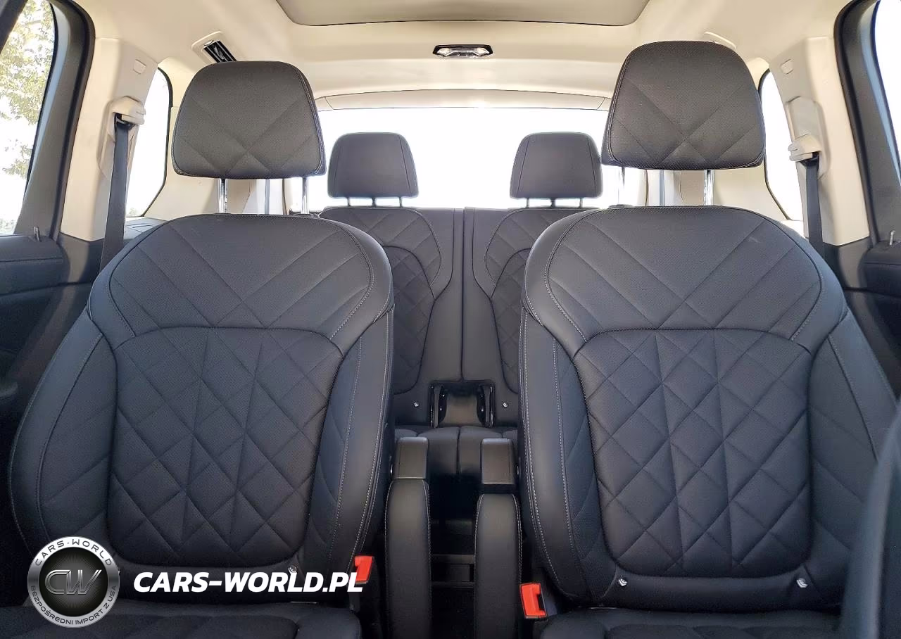 2025 BMW X7 xDrive40I VIN:5UX23EM09S9X72971 - 10
