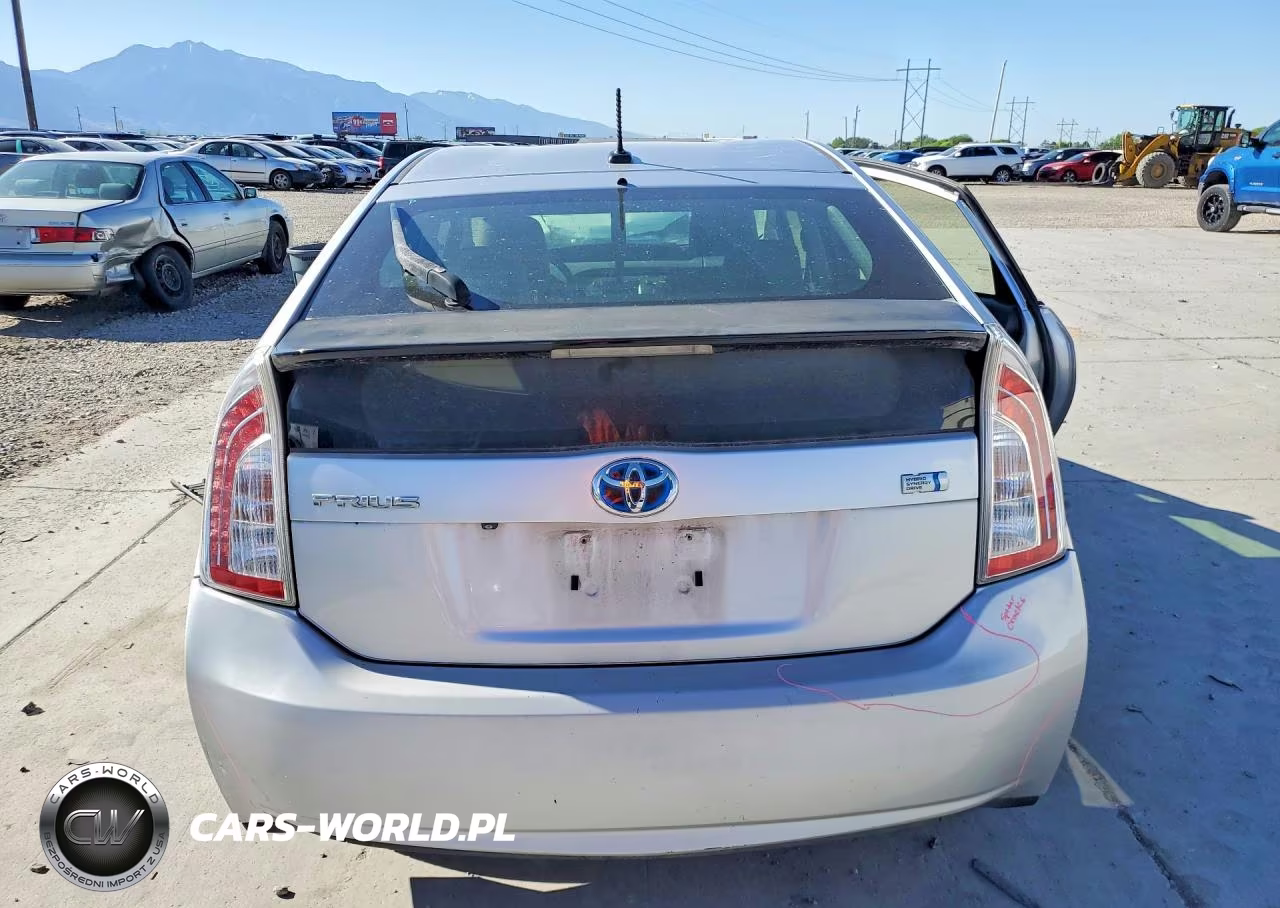 2015 Toyota Prius Three VIN:JTDKN3DU0F0413862 - 6